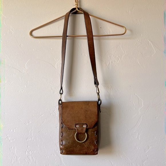 Vintage Leather Crossbody bag - Picture 1 of 5